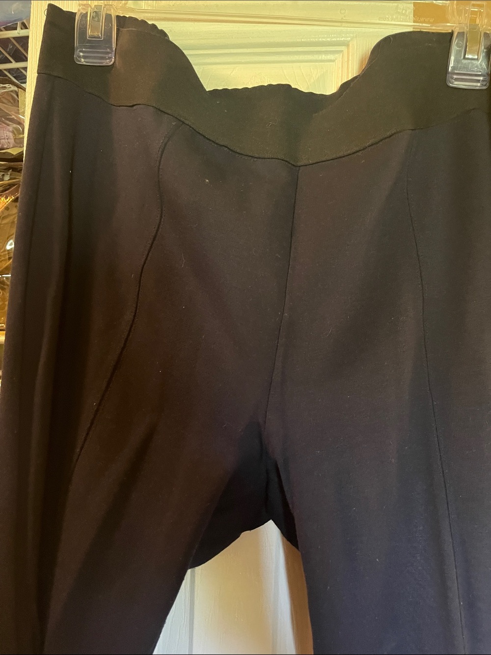 HUE Black Ponte Pull-On Leggings